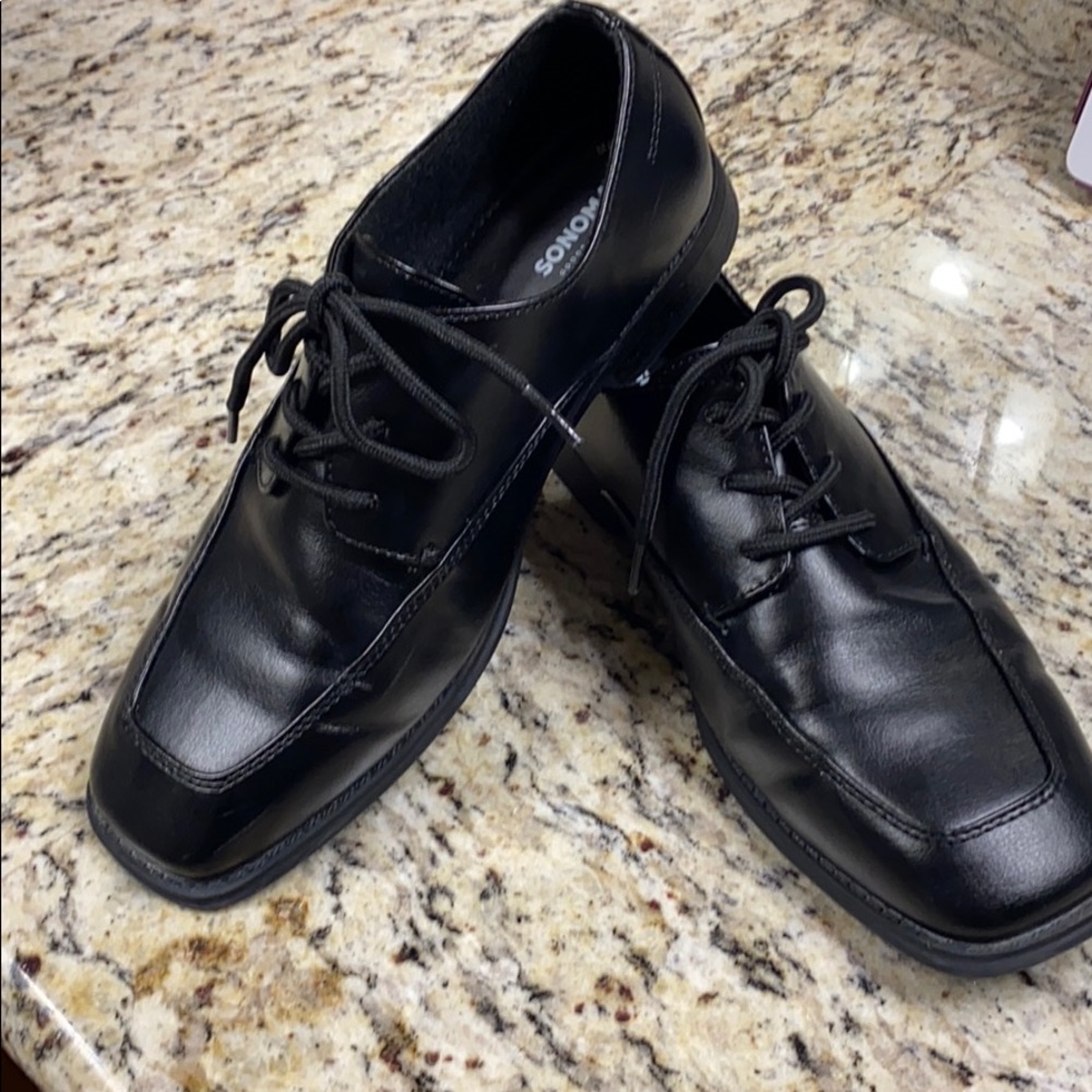 EUC- Boys Sonoma Shoes